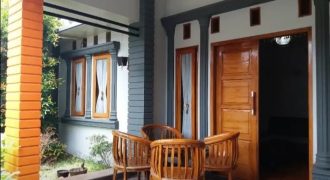Jual Rumah Plus Furniture Lux Siap Huni